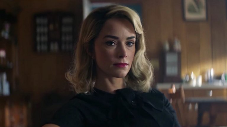 Reprisal - Hulu (6 декември)
Мрачен ноар с дъх на семейно отмъщение между брат и сестра от продуцентите на The Handmaid's Tale и Fargo. Една фатална жена е поела по своя път на отмъщение срещу бандата на брат й - наистина злобна и неприятна група, с която никой не би искал да си има работа. Преди те са я оставили да умре в канавката, а сега тя се завръща готова да донесе мрачна справедливост. От всичко видяно в трейлъра лъха на американска криминална история с най-добрите намигвания към жанра. Така че ще му дадем шанс.