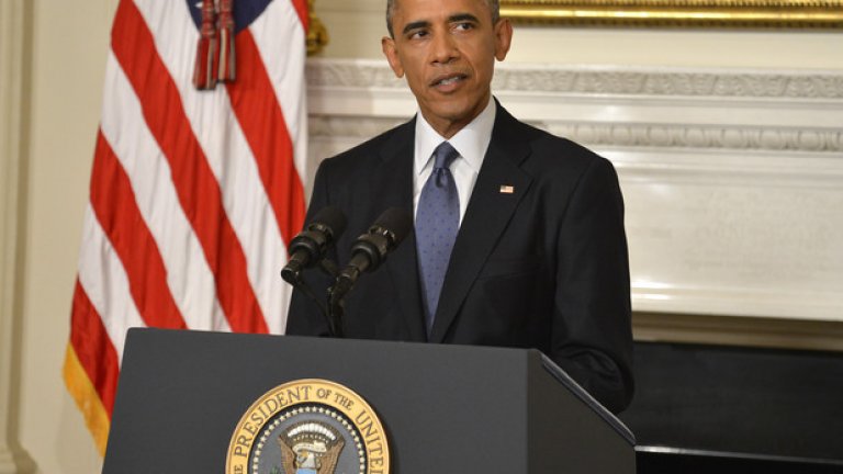 Президентът Обама излиза в отпуск, въпреки започналата операция