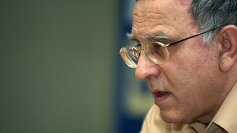 Томов отбеляза, че в точка 4 на секционните протоколи са описани намерените бюлетини без плик, но това не означава, че те не са преброени.