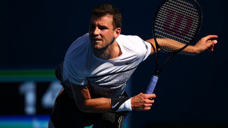 Димитров беше твърде неубедителен на свой сервис и почти при всяко свое подаване даваше на съперника точки за пробив