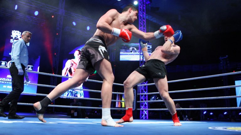 В мач по правилата KWU Full Contact Християн Корунчев разби сърбина Любо Ялови