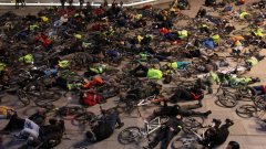 Велосипедисти се събраха в София и в други градове в памет на най-добрия ни колоездач, убит нелепо на пътя за Калотина