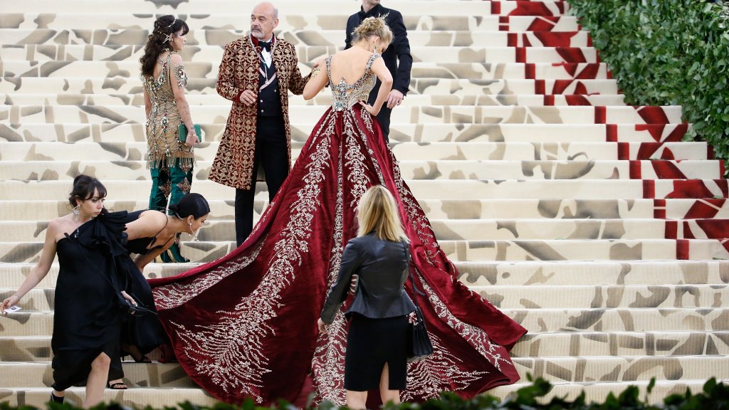 Heavenly Bodies: Fashion &amp; The Catholic Imagination Costume Institute Gala - Outside Arrivals