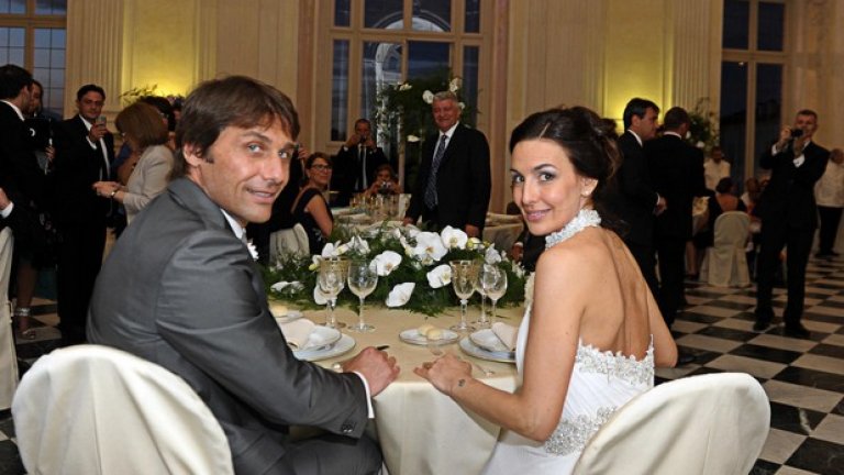 Конте има повече проблеми с жена си, отколкото с конкурентите в Премиършип