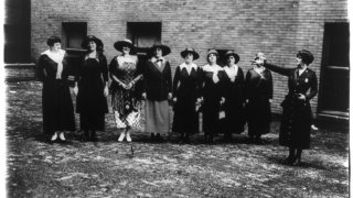 640px-Police_Women