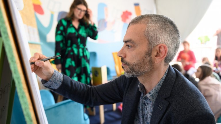 Художникът Дамян Дамянов гостува в подкаста "Първа страница"