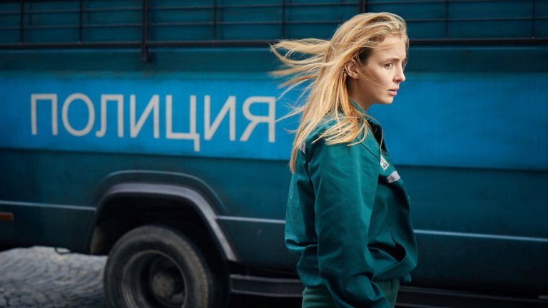 7 април - Killing Eve 
Сезон 2
Един от най-добрите сериали на 2018 г. ще се върне за нов сезон в началото на пролетта. Невероятната гонка между убийцата Виланел (Джоуди Комър) и агента на MI5 Ийв Поластри (Сандра О) претърпя драматичен обрат във финала на Сезон 1, а тази развръзка ще бъде определяща за динамиката на отношенията в новите епизоди, за да тества представите ни за "добрите" и "лошите".