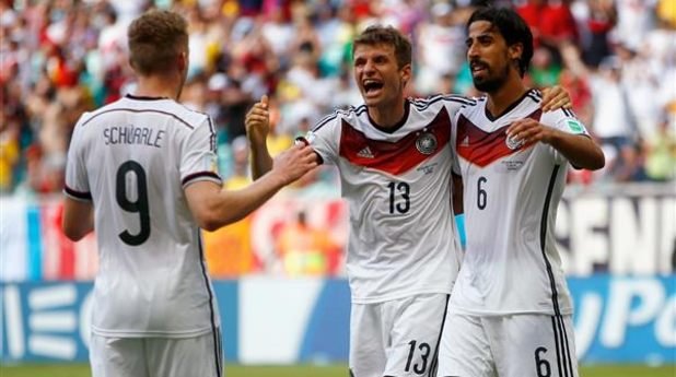 С трите гола на Мюлер Германия не срещна трудности срещу Португалия
