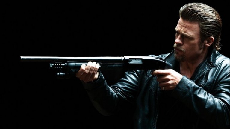 "Убивай ги нежно" (Killing them softly, 2012)
Тук Пит е наемният убиец Джаки Коган в мрачния криминален трилър на Андрю Доминик. С благ и миловиден вид той изпълнява най-трудните и опасни задачи. В поредната си работа нашият човек трябва да намери парите и да елиминира обирджиите. Една от най-силните роли на Пит като "лошо момче"... Но изпълнението му в никакъв случай не е по-добро от това в следващия филм...