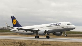 Lufthansa104_A320_