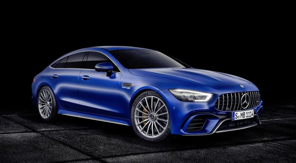 Mercedes-Benz 
Mercedes-AMG GT 4-Door Coupe е по-голямото CLS AMG с подобрен twin-turbo 4-литров V8. Семейна кола за семейства, които обичат дрифта. 