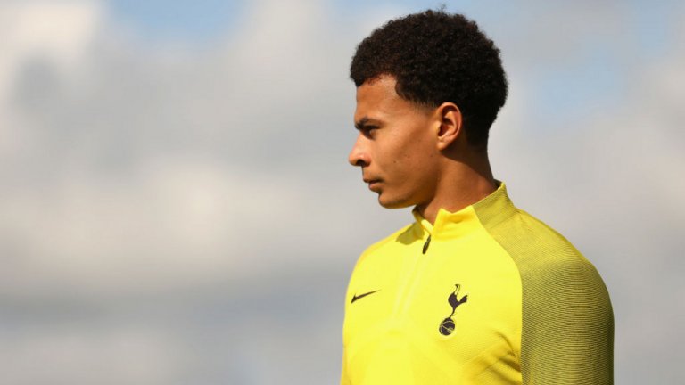 Деле Али
“Джерард бе основната причина да стана фен на Ливърпул. Помня Истанбул, финалът на ФА Къп (през 2006-а) и мачът с Олимпиакос – Джерард просто вкарваше невероятни голове”, заяви суперталантът на Тотнъм през 2015-а. Сега той е ан 221 години и е сред най-големите надежди на английския футбол. През 2013/14 Брендън Роджърс иска да го привлече от МК Донс в Ливърпул, но накрая Али се озовава в Тотнъм срещу 5 млн. паунда. Днес е оценяван като най-скъпият футболист в света до 21 години.