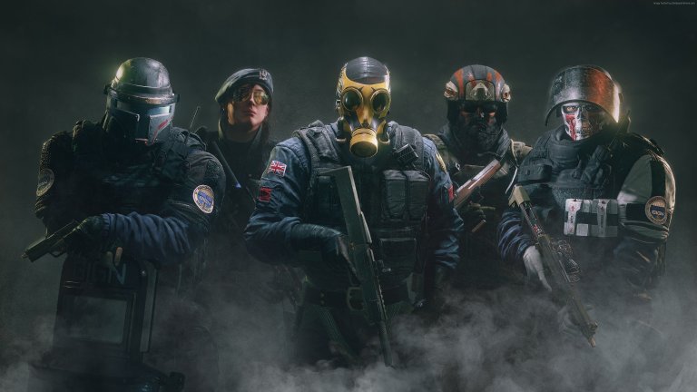 Tom Clancy's Rainbow SixКакто подсказва и самото заглавие на играта, тя е измислена по романа Rainbow Six на Том Кланси, в който е въвлечен водовъртеж от терористи, контратерористи, шпиони и продажна власт. Общата цел на „добрите“ в романа е да се спре терористична атака над олимпийските игри в Сидни, която ще се проведе с вируса Шива, произхождащ от еболата.
Играта Rainbow Six излиза на пазара буквално няколко седмици след премиерата на романа и следва доста точно описания в книгата сюжет. Заглавието комбинира в себе си тактика и екшън на класически шутър, а след него идват и две други игри на Ubisoft, които обаче не са пряко вдъхновени от Кланси.