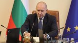 Радев обеща: Нито ще купува ракети за 1 млрд., нито ще реже майчинството