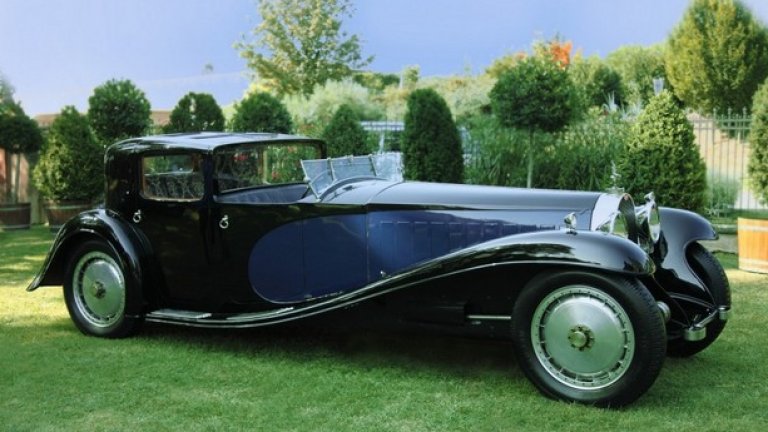 6. Bugatti Royale Kellner Coupe от 1931 година
Цена: 14,9 милиона долара
Този автомобил беше продаден за 14,9 милиона долара на аукцион организиран от Christie’s в Лондон. Производствената серия на Royale и изключително скромна – сглобени са едва шест автомобила. Еторе Бугати е планирал повече, но Голямата депресия през 30-те години унищожава пазара на луксозни автомобили, а Royale е бил един от най-скъпите автомобили на своето време. Освен с дизайна, Royale се отличава и с внушителния си двигател: 12,7-литров мотор, зает от самолетната индустрия. Този Royale е най-ценният от шестте екземпляра, защото е бил част от личната колекция на Еторе Бугати.