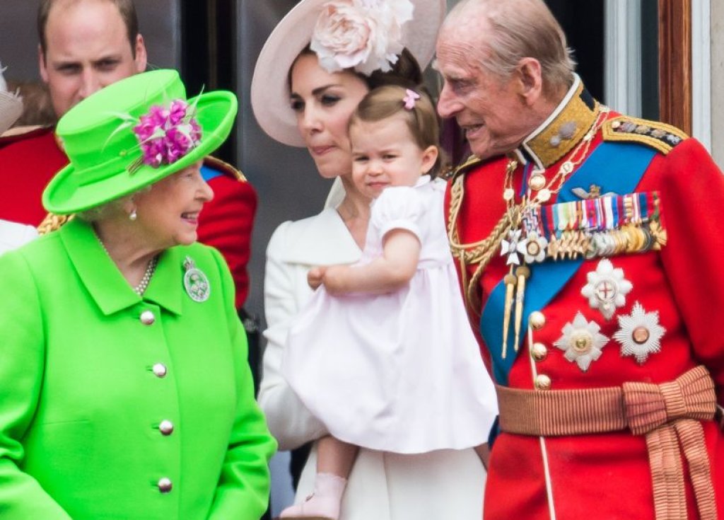 Миналата година кралицата навърши 90, за да се радва на правнучката си - принцеса Шарлот.