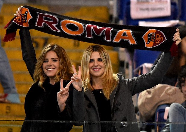 118 – Руди Гарсия записа 61 победи, 35 равенства и 22 загуби в 118-те си мача начело на Рома във всички състезания.