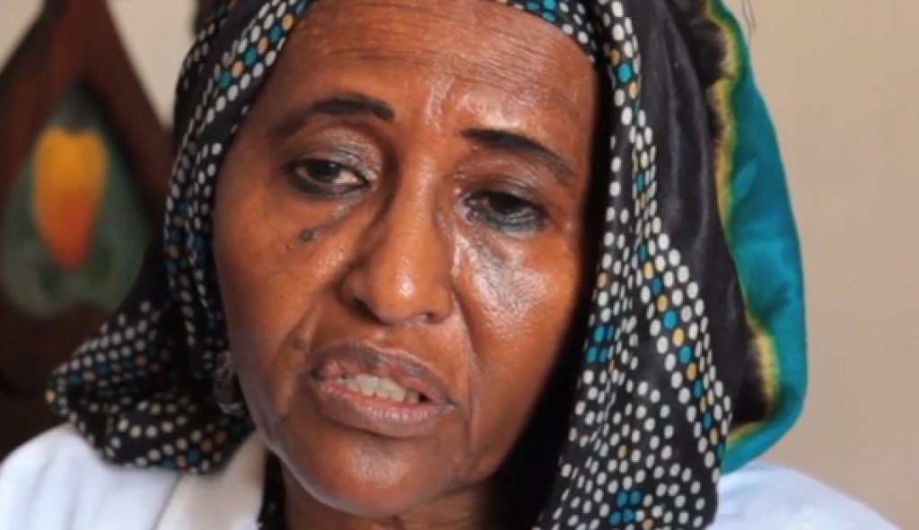 Dr_Hawa_Abdi_by_Eunice_Lau_in_her_fim_Through_the_Fire