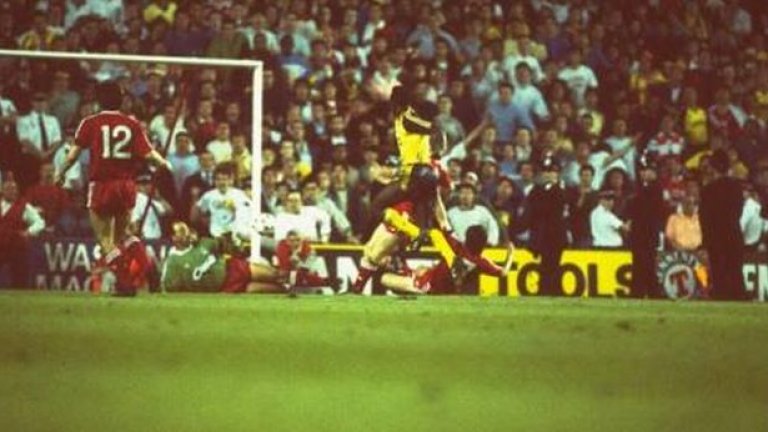 Голът на Майкъл Томас в последния кръг срещу Ливърпул донесе титла на Арсенал през 1989 г.