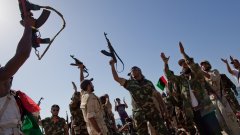 Кои държави участват и с какви интереси в либийската гражданска война