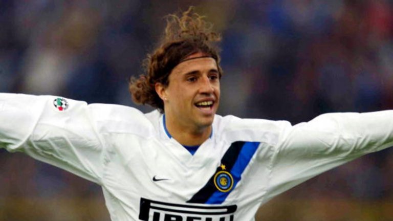 След само два сезона премина в Интер срещу 36 млн. евро, заради финансовите проблеми на "римските орли".