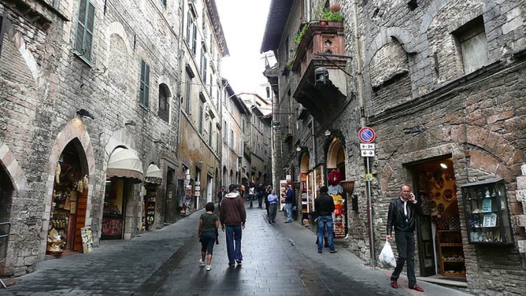 street-of-assisi-italy