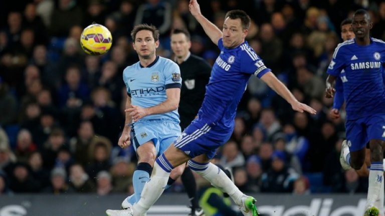 Две легенди в същия мач, но вече един срещу друг - Лампард и Джон Тери.