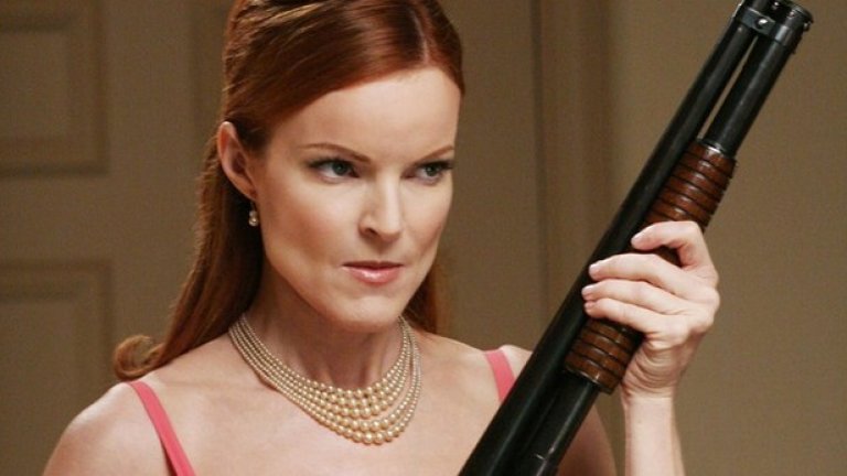 Не му вдигай телефона, за да му изслушваш самосъжалителните монолози. Не му готви любимите неща и даже изобщо не готви. Не му пести парите и не се прави на силна. Присмивай му се, когато можеш и го унижавай.