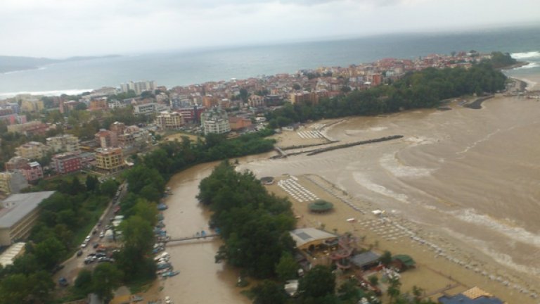 Обстановката в страната след наводненията се нормализира