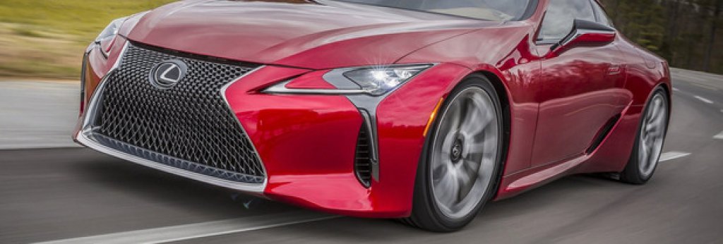 Купето Lexus LC500 дебютира с 8-цилиндров двигател