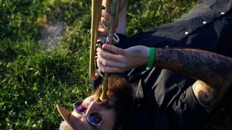 Петър познава София и открива пътят към вкъщи със завързани очи.