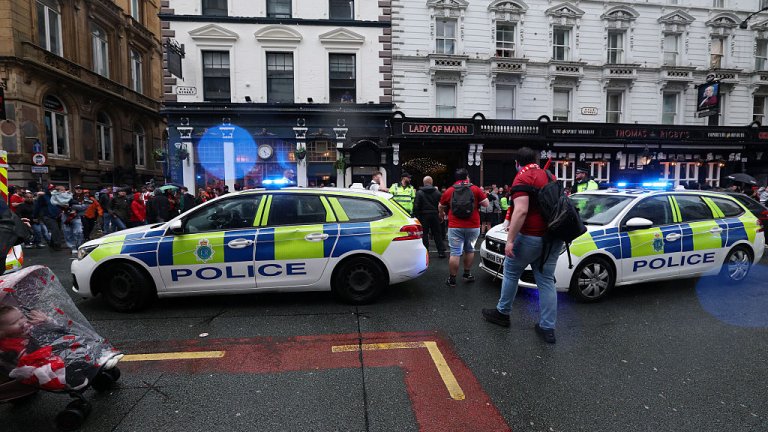 Множество ранени и хоспитализирани след инцидента в Ливърпул