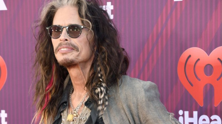 Вокалистът на Aerosmith Стивън Тайлър е влязъл в клиника за