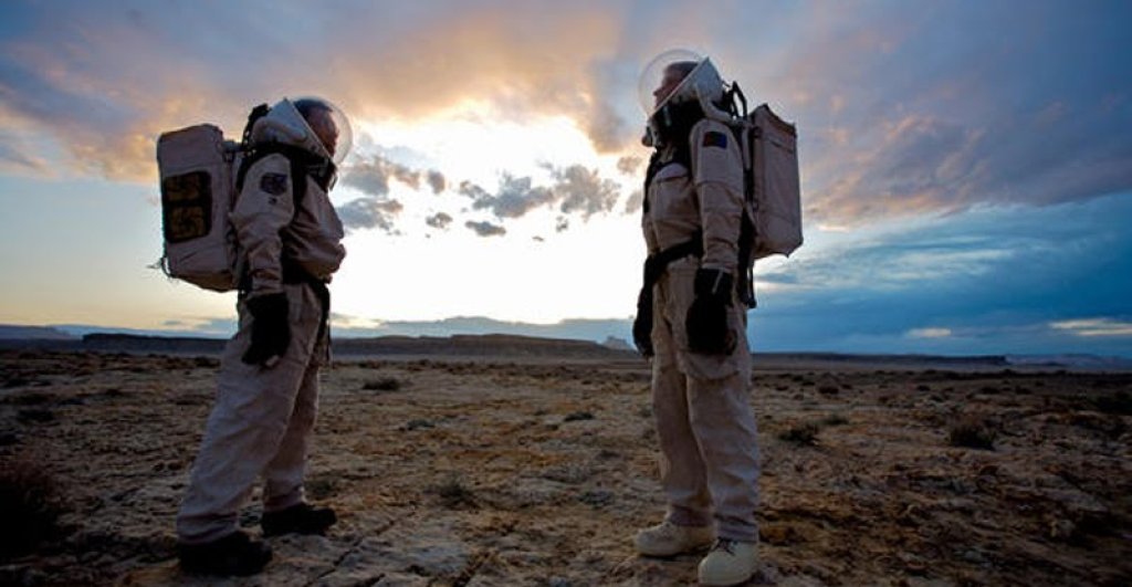 1122-VMARS-02-MARS-SOCIETY_full_800