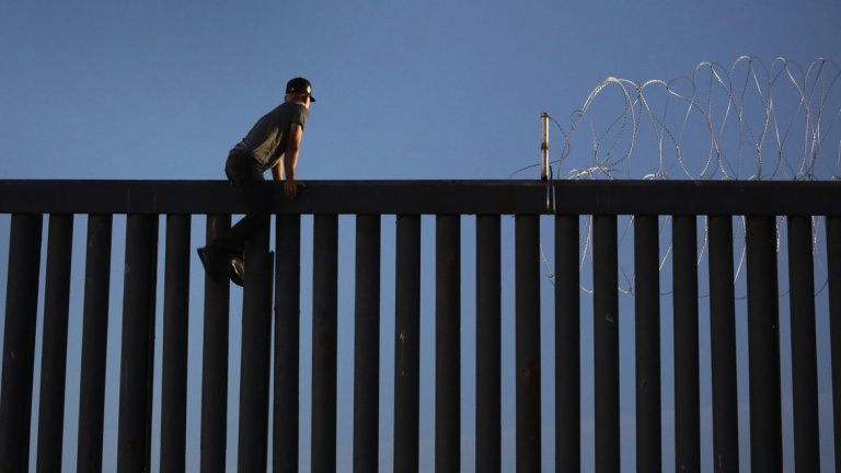 Керваните с мигранти към САЩ будят недоволство и в Мексико