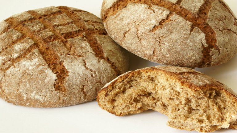 Какво точно има в диетичния хляб, произведен в България...