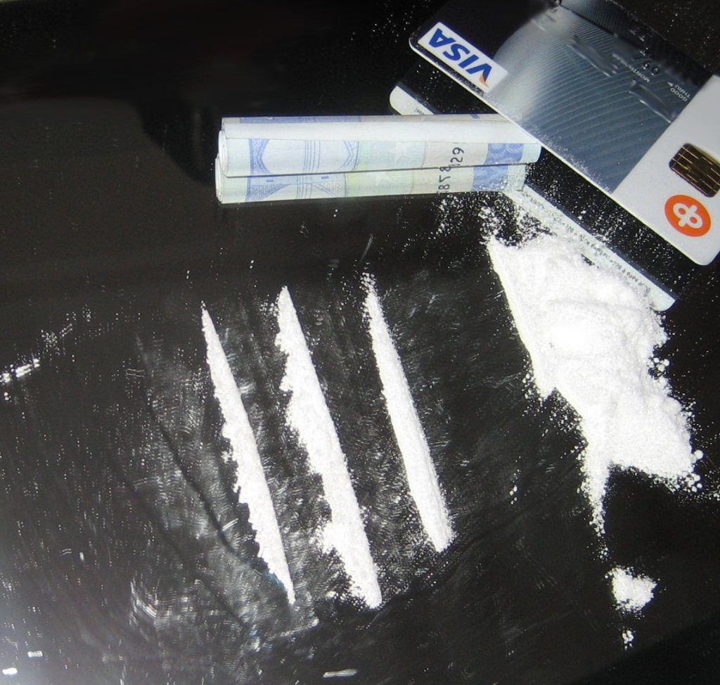 Cocaine_lines_2