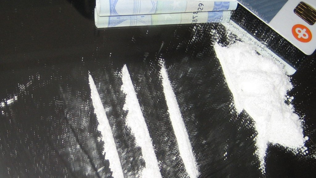 Cocaine_lines_2