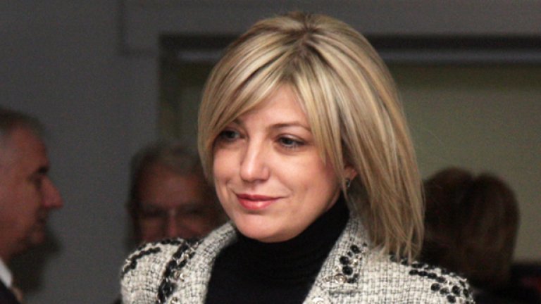 Капка се раздели с Волен и поиска и делба на имуществото, придобито по време на брака - партия "Атака"