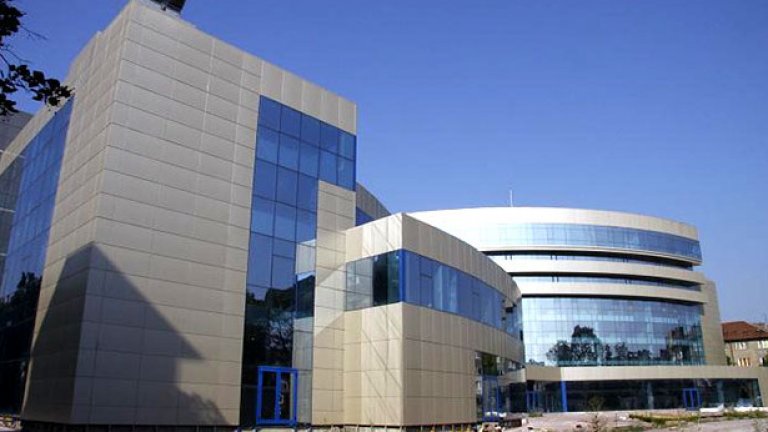 Така би трябвало да изглежда злополучната сграда
