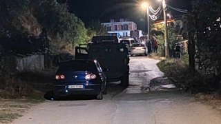 Той е лежал и в психиатрична клиника и е криминално проявен