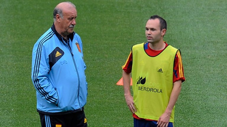 Селекционерът на Испания Висенте дел Боске е наясно колко са важни каталунците за националния тим