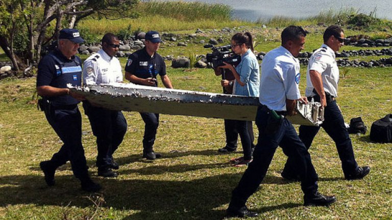 Открита ли е следа от полет MH370