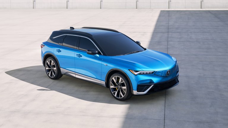 Acura ZDX
Това би трябвало да е едновременно най-мощният и един от най-красивите SUV на Acura – луксозния бранд на Honda. Acura ZDX е с 500 конски сили при конфигурацията от два електромотора. Ще има и малко по-слаба и по-евтина версия с един електромотор, като базовите цени са съответно 70 и 60 хил. долара.
Acura не пести екстри и дори срещу стартовите цени клиентът получава неща като озвучаване от Bang & Olufsen, 360-градусово наблюдение с камери около колата и подобрена система за асистирано шофиране. Пробегът с едно зареждане може да достигне до 560 километра.