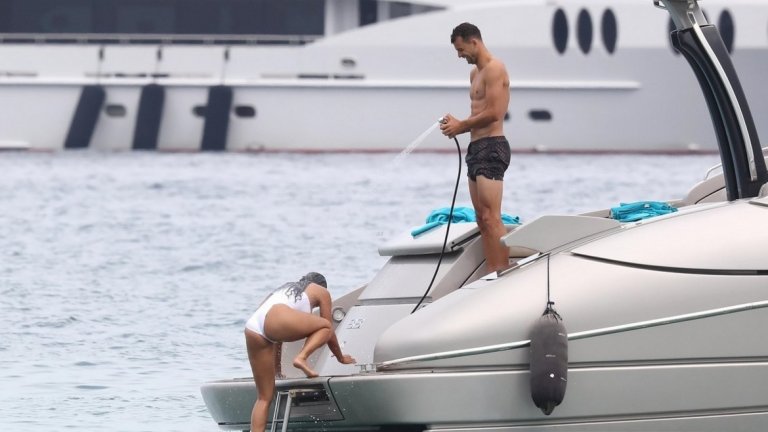 Григор и Никол на почивка в Сен Тропе (снимки)