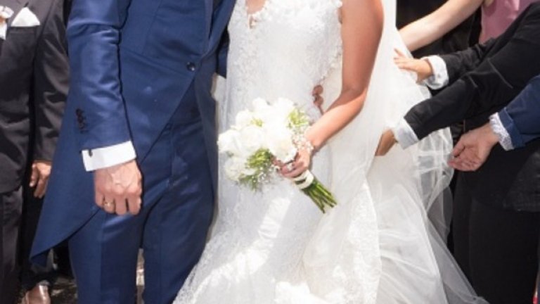 Щастливите младоженци