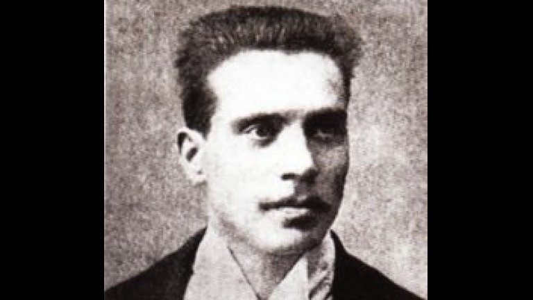 Швейцарският учител Шарл Шампо остава завинаги в историята като първия български олимпиец