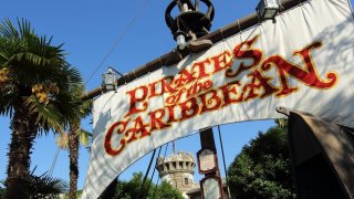 3 Disneyland Paris