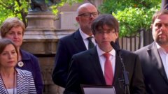 Испанското правителство все още не e коментирало решението на правителството на автономната област