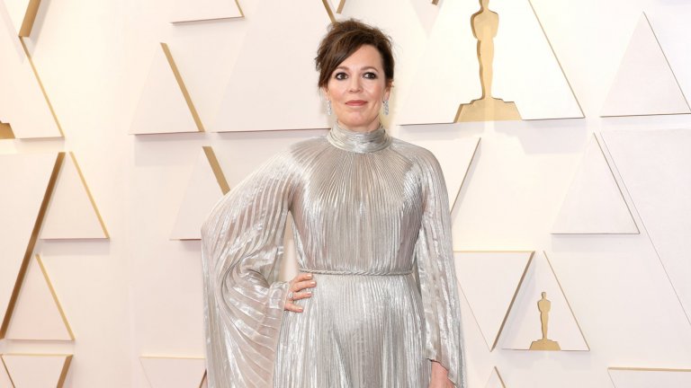 Оливия КолманКолман беше забележителна, но и много стилна в сребристата си рокля Dior. Бижутата ѝ, които бяха в тон с тоалета, пък са дело на Chopard.